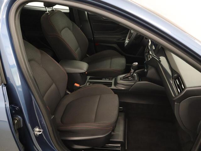Ford FOCUS Wagon 1.0 EcoBoost Hybrid ST Line | Navigatie | Parkeercamera | Climate Control | Cruise control | Draadloos Carplay & Android Auto | Inklapbare spiegels