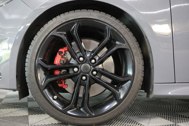 Ford FOCUS 2.0 ST 250pk RECARO NAV BT STUUR/STOELVW CRUISE CAMERA '16