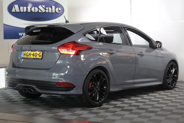 Ford FOCUS 2.0 ST 250pk RECARO NAV BT STUUR/STOELVW CRUISE CAMERA '16