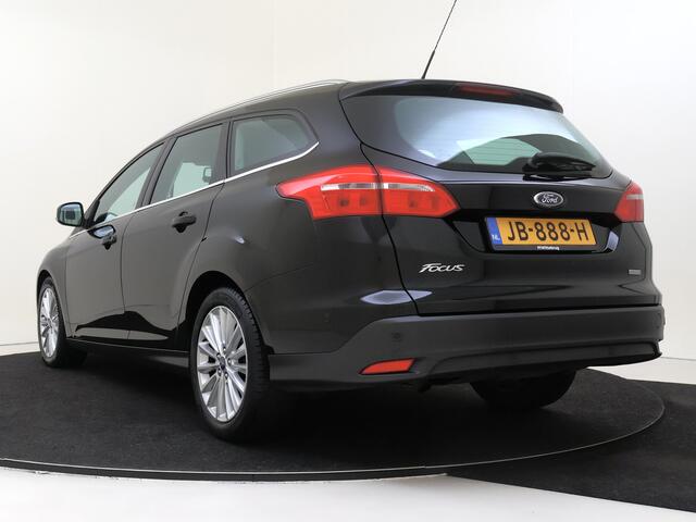 Ford FOCUS Wagon 1.0 Titanium | Parkeerhulp voor en achter | Navigatie | Keyless Start | Clima |