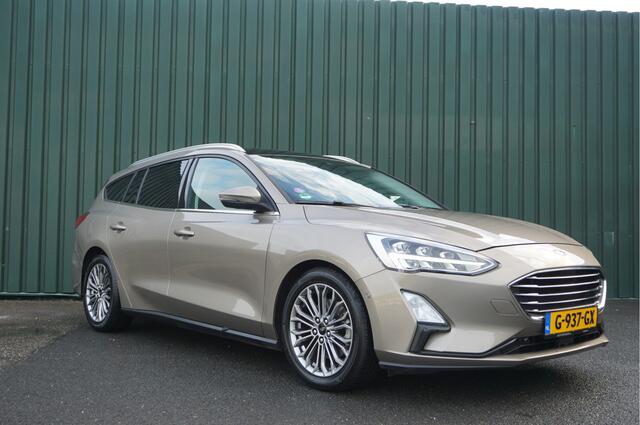 Ford FOCUS Wagon 1.0 EcoBoost 125pk Automaat Titanium + Trekhaak/ Camera/ ACC/ LED/ Panoramadak/ Garantie!