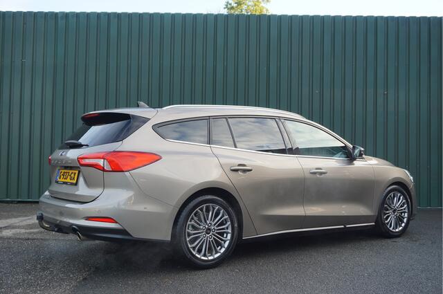 Ford FOCUS Wagon 1.0 EcoBoost 125pk Automaat Titanium + Trekhaak/ Camera/ ACC/ LED/ Panoramadak/ Garantie!