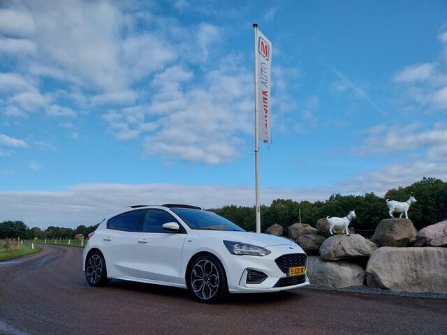 Ford FOCUS 1.0 EcoBoost ST Line PANO DAK ADAPT CRUISE HUD CAMERA B&O SOUND LED NAVI 18 INCH