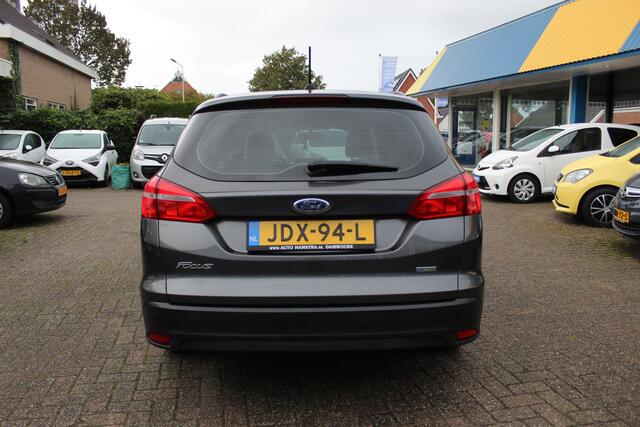 Ford FOCUS Wagon 1.0i "Business Edition" Cruise - Navi - PDC !!! 125 Pk