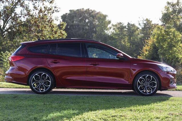 Ford FOCUS Wagon 1.5 EcoBoost 182 PK ST-Line ? LED ? Pano ? ACC ? B&O