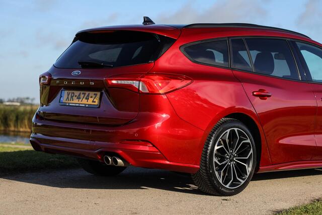 Ford FOCUS Wagon 1.5 EcoBoost 182 PK ST-Line ? LED ? Pano ? ACC ? B&O