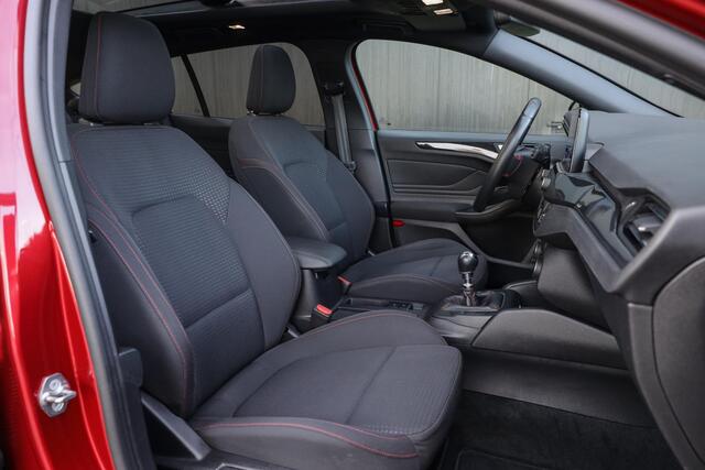 Ford FOCUS Wagon 1.5 EcoBoost 182 PK ST-Line ? LED ? Pano ? ACC ? B&O