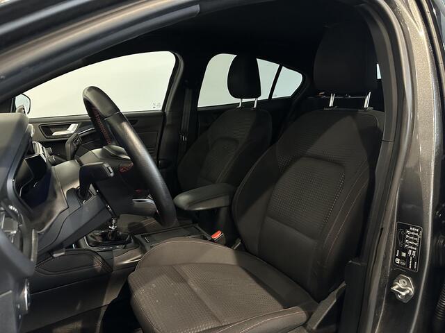 Ford FOCUS 1.0 EcoBoost Hybrid ST Line X Business | NAVIGATIE | PARKEERSENSOREN VOOR-/ACHTER | ACHTERUITRIJCAMERA | STOEL-/STUURVERWARMING