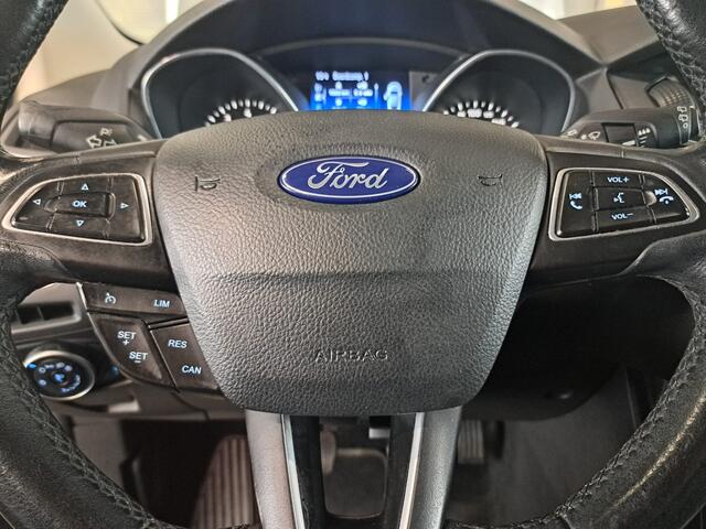 Ford FOCUS Wagon 1.0 Titanium + NAVI