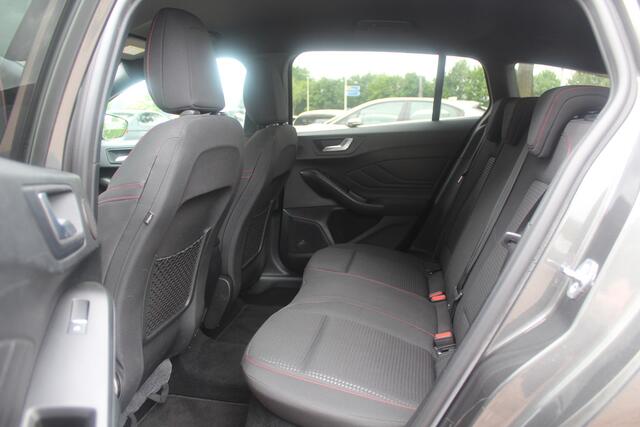 Ford FOCUS Wagon 1.5 EcoBoost ST Line Business / Camera / Navigatie / Keyless / 18'' / Stuurverwarming / DAB / Dodehoek / Cruise Control
