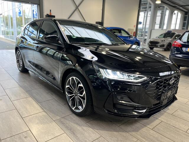 Ford FOCUS ST-Line EcoBoost Hybrid 155 pk | Trekhaak | Pano | Winter Pack | Dig. Dash | Adapt. cruise | 19'' Velgen | Fabr. Gar.