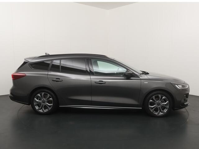 Ford FOCUS Wagon Ecoboost 125 pk ST-line | Winter Pack | 4 seiz. banden | Navi | Clima | Cruise | Dr. loos Apple Carplay