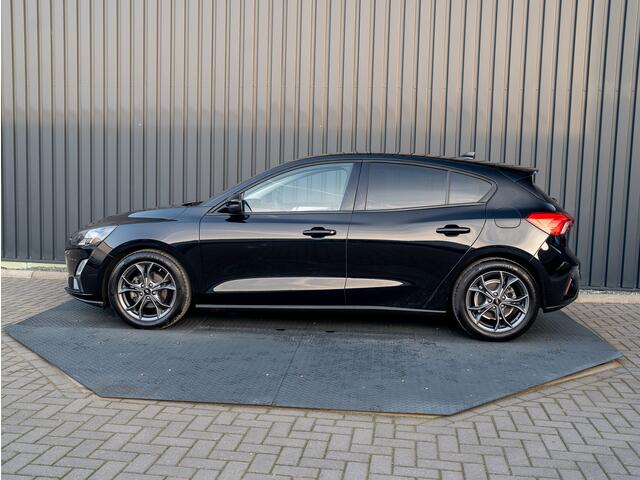 Ford FOCUS 1.0 EcoBoost Hybrid Trend Edition Business | 17'' | Camera | Navi | Prijs Rijklaar!!