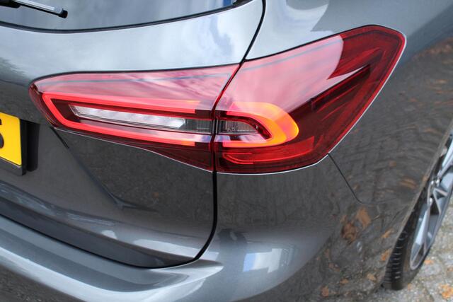 Ford FOCUS Wagon 1.0 EcoBoost Hybrid ST Line X