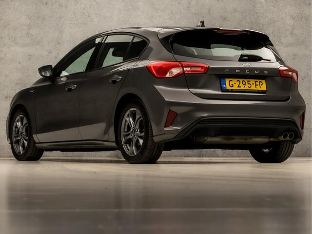 Ford FOCUS 1.5 EcoBoost ST Line Sport 150Pk Automaat (APPLE CARPLAY, GROOT NAVI, CLIMATE, RODE REMKLAUWEN, CAMERA, SPORTSTOELEN, ADAPTIVE CRUISE, KEYLESS, NIEUWE APK, NIEUWSTAAT)