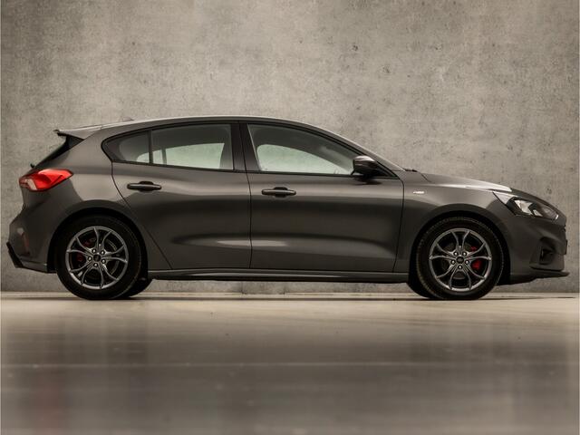 Ford FOCUS 1.5 EcoBoost ST Line Sport 150Pk Automaat (APPLE CARPLAY, GROOT NAVI, CLIMATE, RODE REMKLAUWEN, CAMERA, SPORTSTOELEN, ADAPTIVE CRUISE, KEYLESS, NIEUWE APK, NIEUWSTAAT)