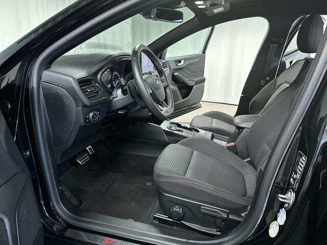 Ford FOCUS Wagon 1.5 EcoBoost ST Line X Business Automaat | Trekhaak | Navi