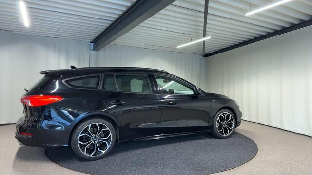 Ford FOCUS Wagon 1.5 EcoBoost ST Line Business Automaat | 182 PK | Navi | LED