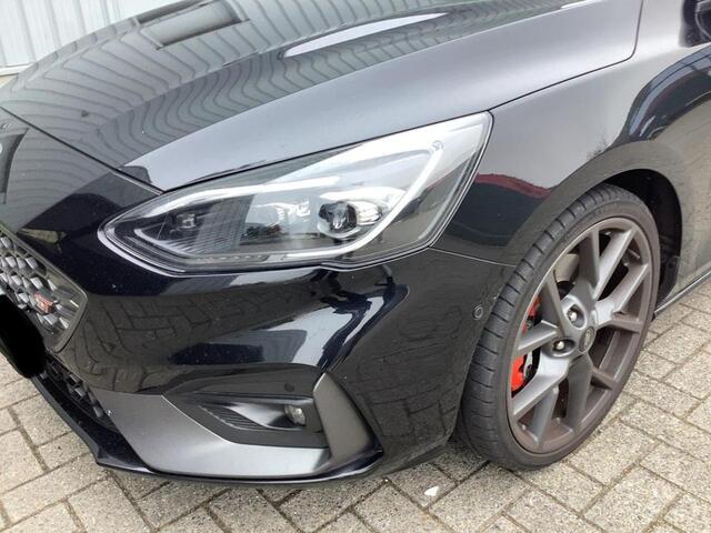 Ford FOCUS 2.3 EcoBoost ST-3 280pk | Winter Pack | Adaptive LED | Achteruitrijcamera