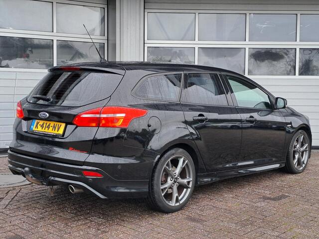 Ford FOCUS Wagon 2.0 TDCI Titanium, ST-Line, Stoel/Stuurverwarming, Trekhaak,