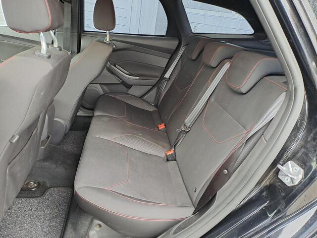 Ford FOCUS Wagon 2.0 TDCI Titanium, ST-Line, Stoel/Stuurverwarming, Trekhaak,