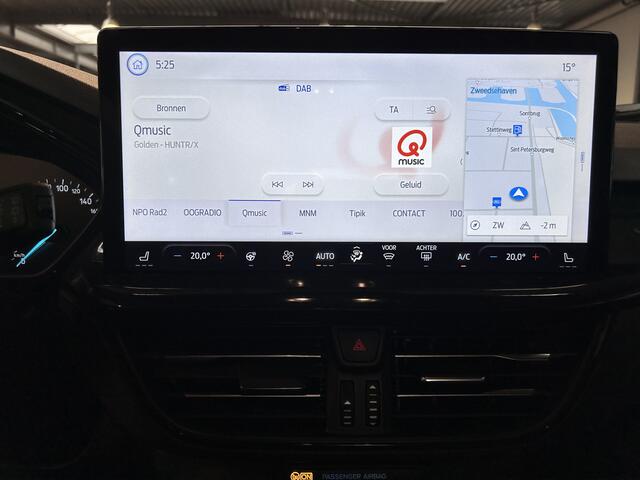 Ford FOCUS EcoBoost Hybrid 125pk ST-Line | Nw model I Winter Pack | Sync 4 I Climate I Navi I All Seasonbanden