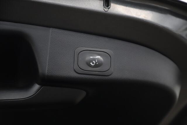 Ford FOCUS Wagon 1.0 EcoBoost Hybrid Titanium Business Trekhaak Virtual Cockpit Carplay Android Navigatie Winter Pakket Elektrische Achterklep