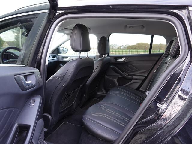 Ford FOCUS Wagon 1.5 EcoBoost AUT. Vignale WINTERPACK | TREKH. | HUD | LED | NAVI