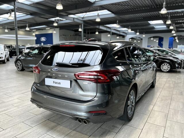 Ford FOCUS Wagon EcoBoost Hybrid 125 pk ST Line | Winter Pack | 4 seiz. banden | Navi | Clima | Cruise | Dr. loos Apple Carplay |