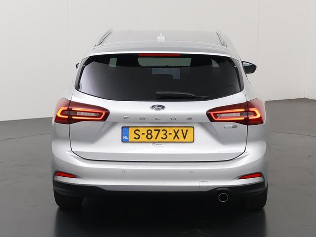 Ford FOCUS Wagon 1.0 EcoBoost Hybrid Titanium | Navigatie | Climate Control | Cruise Control | Parkeersensoren |