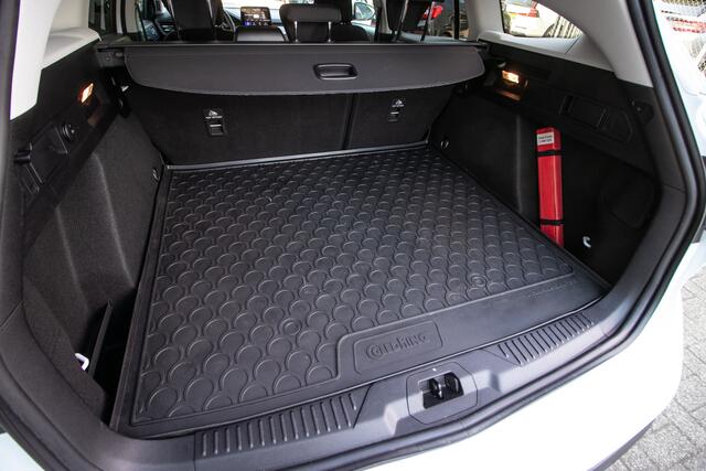 Ford FOCUS 1.0 EcoBoost Active Business Automaat Apple cp/Android auto | winterpack! | Cam