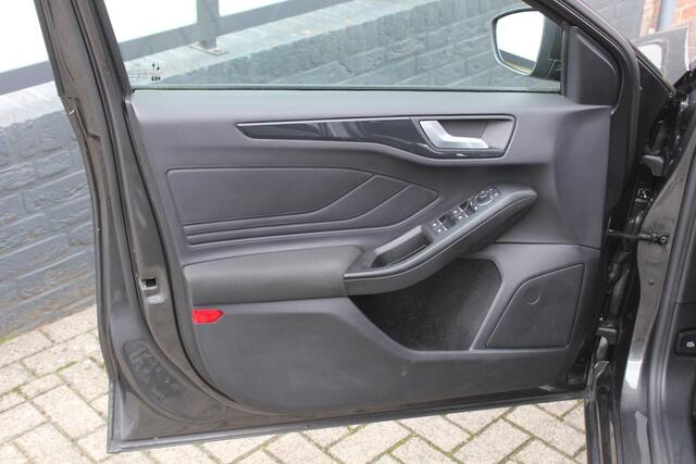 Ford FOCUS Wagon 1.0 EcoBoost Hybrid ST Line X Driver Assistance Pack, Nieuwstaat
