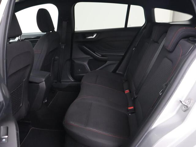 Ford FOCUS 1.5 EcoBoost ST Line X | Automaat | Trekhaak | Stoel & stuurverwarming | Adaptive cruise | Camera | B&O Sound | Carplay | Navigatie | Full LED