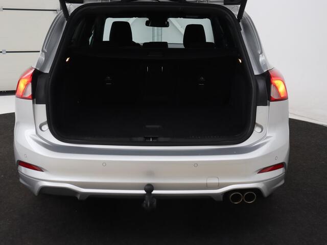 Ford FOCUS 1.5 EcoBoost ST Line X | Automaat | Trekhaak | Stoel & stuurverwarming | Adaptive cruise | Camera | B&O Sound | Carplay | Navigatie | Full LED