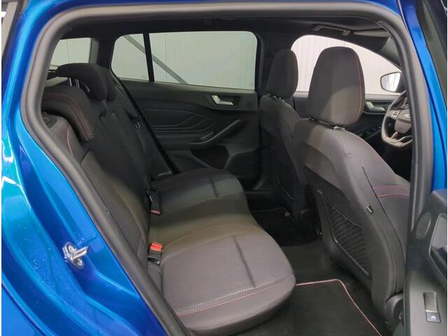 Ford FOCUS Wagon 1.5D ST Line X Business / Panoramadak / Pdc+camera / Cruis adaptief / Stuur-Stoelverwarming / B&O audio / Parking-Technology-Winter Pack /