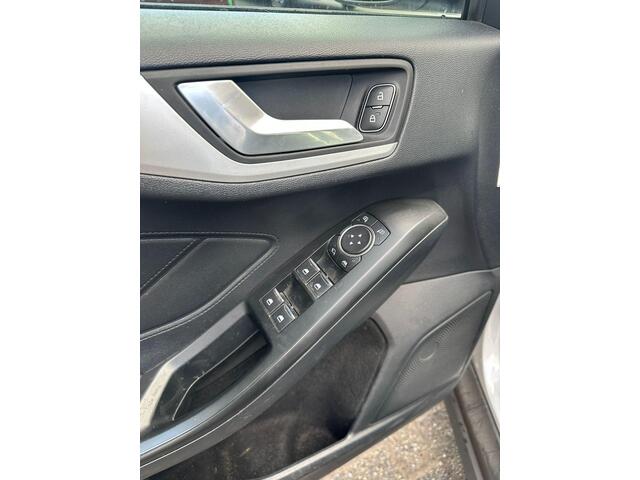 Ford FOCUS 1.0 EcoBoost Trend Edition Business GOED-ONDERHOUDEN/BTW/LANE-ASSIST