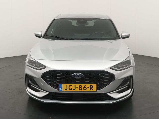 Ford FOCUS EcoBoost Hybrid 125pk ST-Line | Nw model I Winter Pack | Sync 4 I Climate I Navi I All Seasonbanden