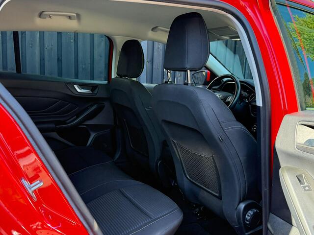 Ford FOCUS Wagon 1.0 EcoBoost Titanium Business