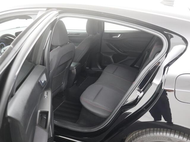 Ford FOCUS 1.0 EcoBoost 125pk ST Line AUTOM. NAVI|LED|18INCH|CRUISE|PDC