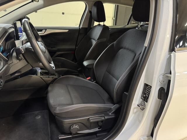 Ford FOCUS Wagon 1.0 EcoBoost Hybrid Trend Edition Business | Camera | Carplay | LED | Navi | PDC V+A