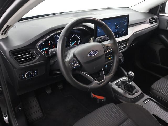 Ford FOCUS Wagon 1.0 EcoBoost Hybrid Titanium | Navigatie | Climate Control | Cruise Control | Parkeersensoren |