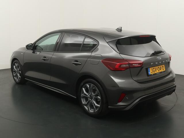 Ford FOCUS Ecoboost 125 pk ST-line | Winter Pack | 4 seiz. banden | Navi | Clima | Cruise | Dr. loos Apple Carplay