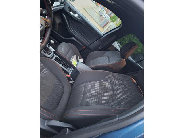 Ford FOCUS Wagon 1.0 EcoBoost Hybrid ST Line stoel/stuur/voorruitverwarming