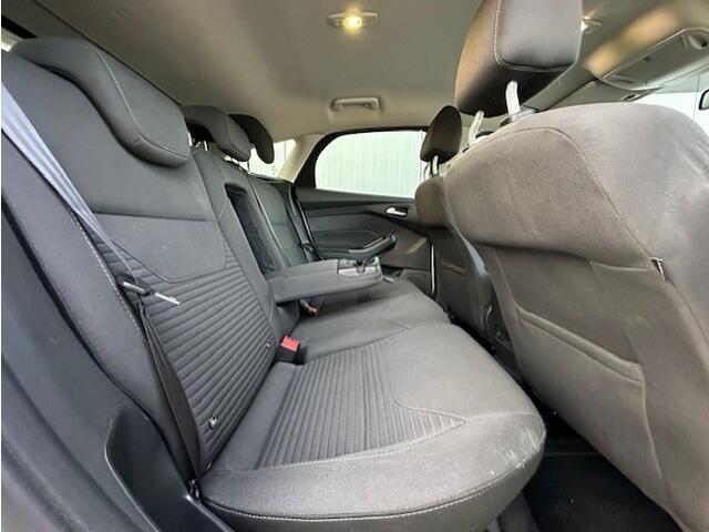 Ford FOCUS 1.0 Titanium Luxe uitv, nieuwstaat