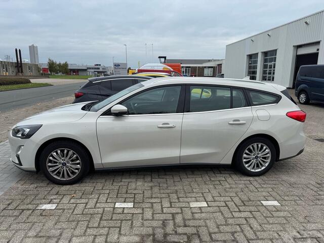 Ford FOCUS Wagon 1.0 EcoBoost Active Business | Trekhaak | Adaptieve cruise control | Winter Pack |