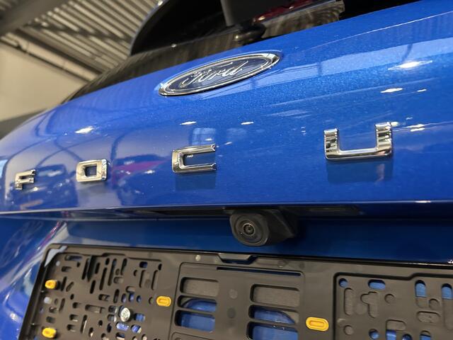 Ford FOCUS Wagon ST-Line X EcoBoost Hybrid 155 pk | Pano |Trekhaak | Adapt. cruise | Winter Pack | B&O | Keyless |