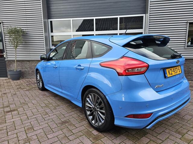 Ford FOCUS 1.5 ST-Line