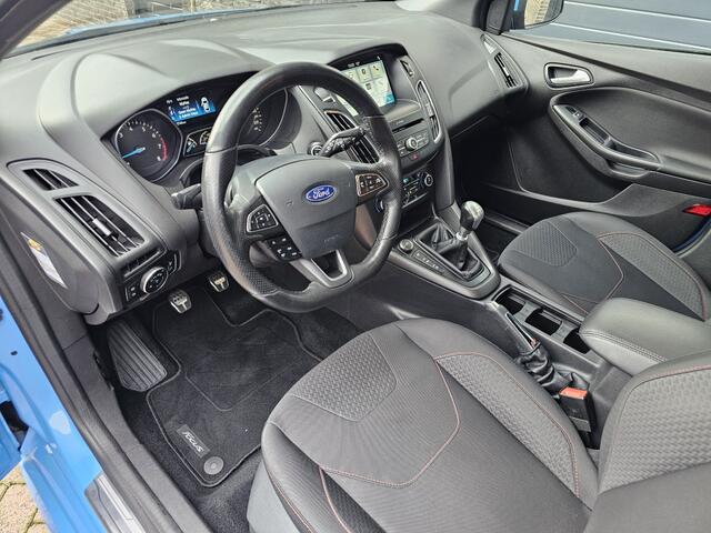 Ford FOCUS 1.5 ST-Line