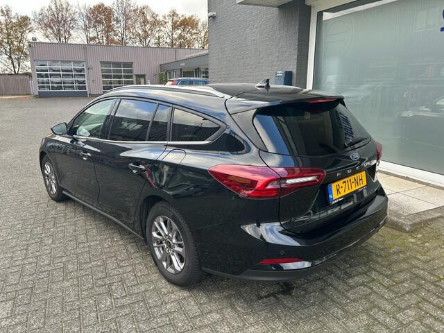 Ford FOCUS 1.0 EBH TITANIUM STYLE