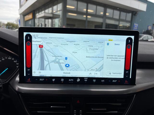 Ford FOCUS 1.0 EBH TITANIUM X AIRCO WIDESCREEN PDC WINTERPACK